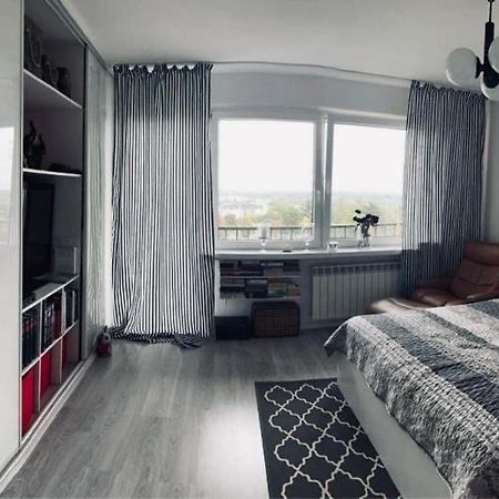 Mieszkanie W Centrum Miasta Ostrowiec Świętokrzyski エクステリア 写真